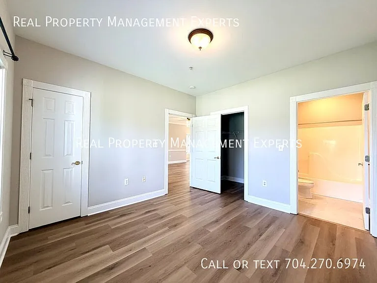 8969 Meadow Vista Rd — Photo 10