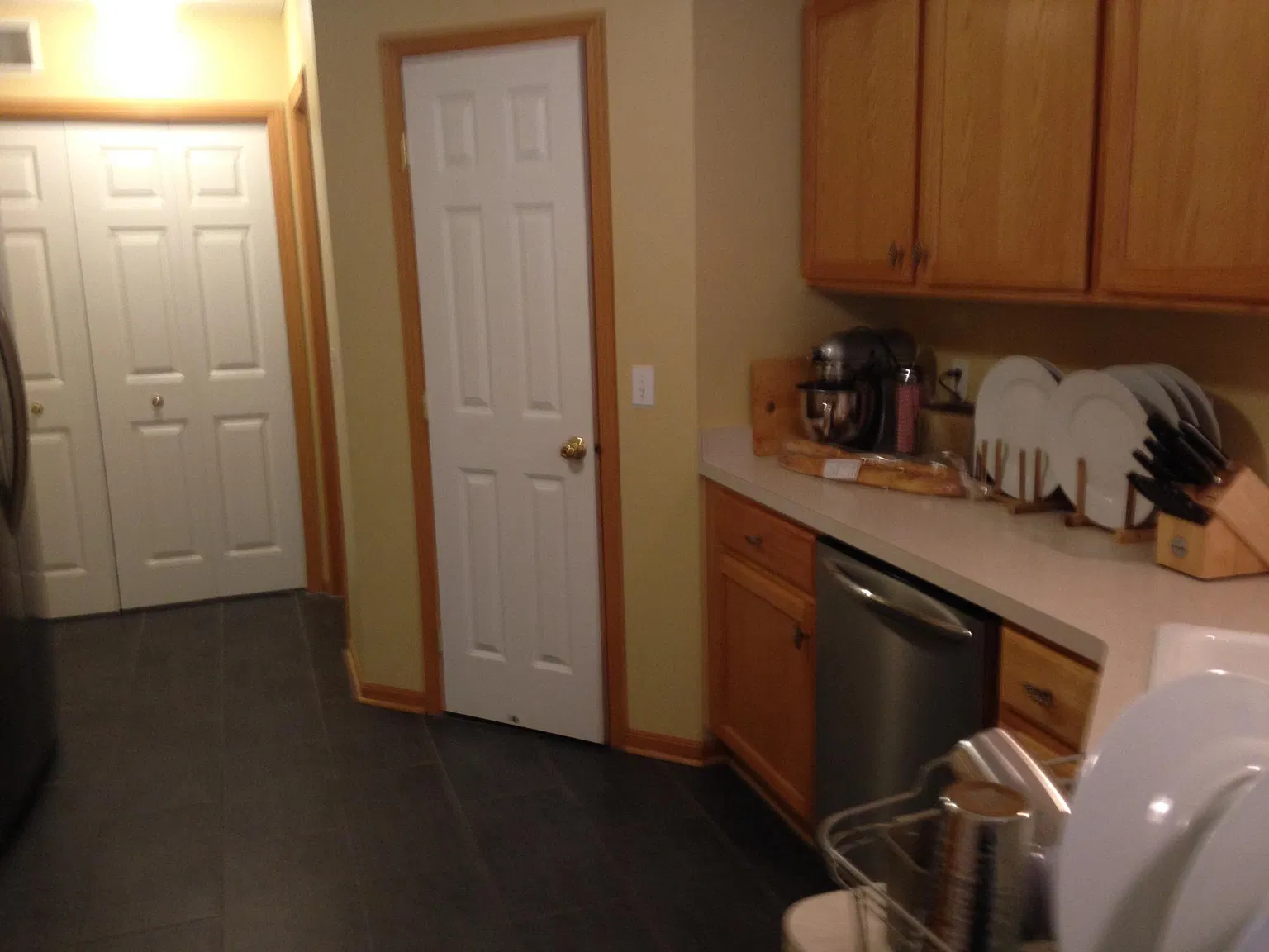 2 bed, 1.5 bath, 1451 sqft, $1,850 — Photo 2