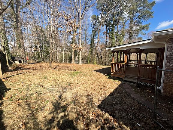 2nd image of 289 Diane Dr SE