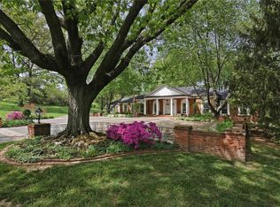 9 Country Estates Pl, Saint Louis, MO 63131