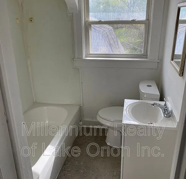 638 Joslyn Ave — Photo 13