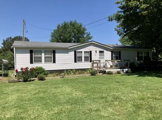 919 New Deal Potts Rd, Cottontown, TN 37048