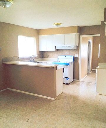 5th image of 526 Tidewind Blvd