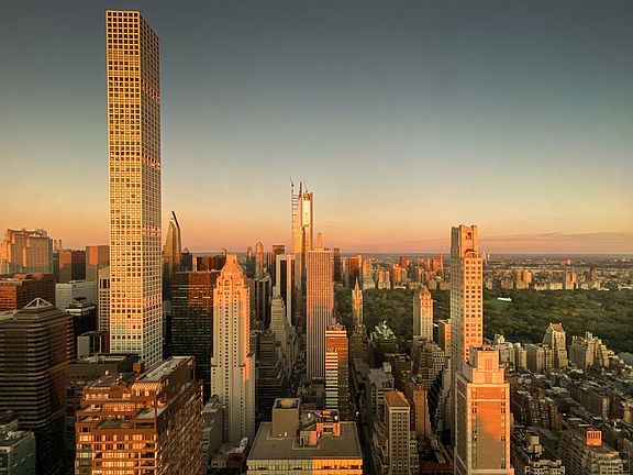 4th image of 151 E 58th St Penthouse 5152W
