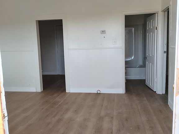 4th image of 420 N Morrison Ave #1/2