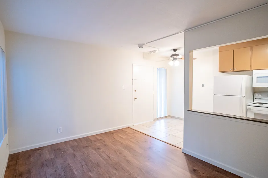 1 bed, $1,355 — Photo 3