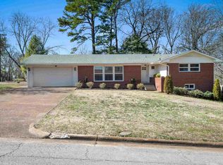110 Smith Ct, Sheffield, AL 35660