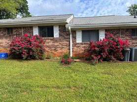 229 Olympic Pl, Decatur, GA