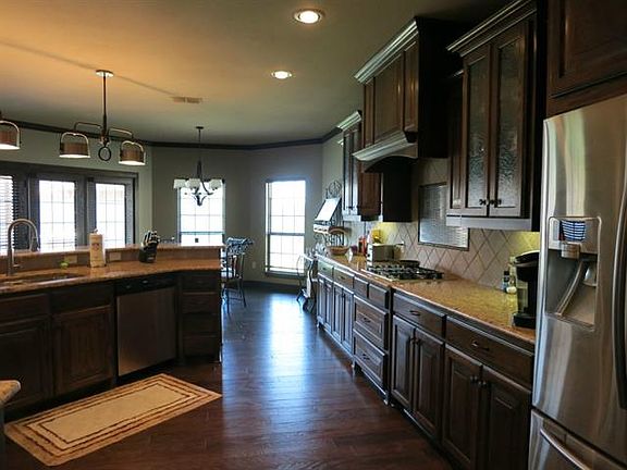 5th image of 741 Marlin Dr