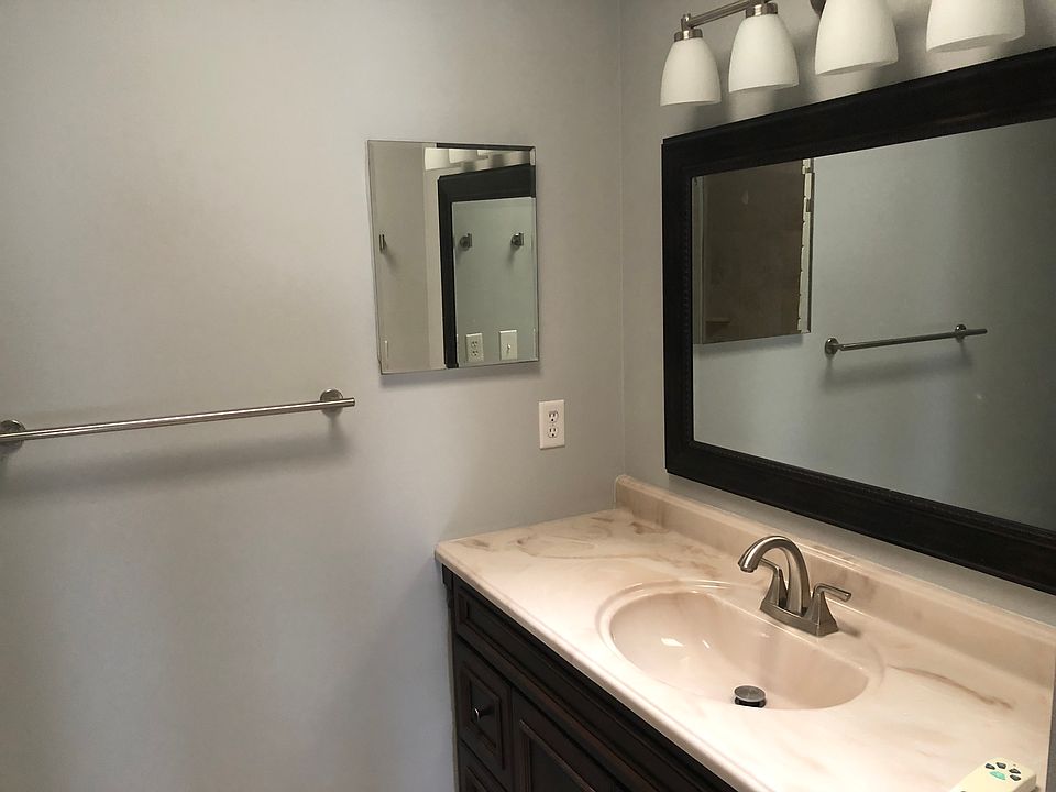 1st image of 117 Margaret St