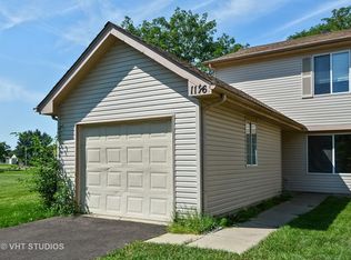 1176 Brockton Ct, Aurora, IL 60504