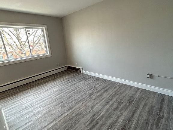 3rd image of 385 Melvin Ave #307