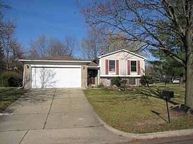 1st image of 2765 Lakehurst Ln