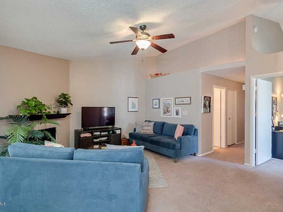 3rd image of 2910 W Marconi Ave Unit 212