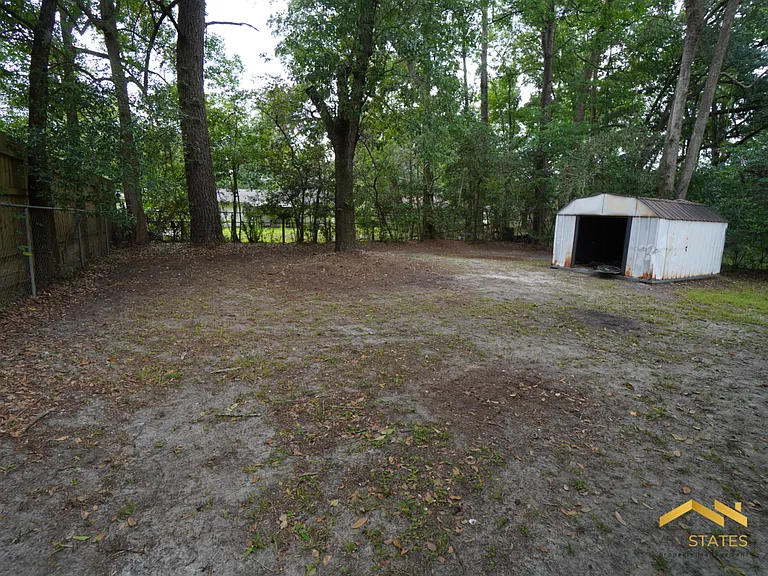 2808 Southwood Dr — Photo 11