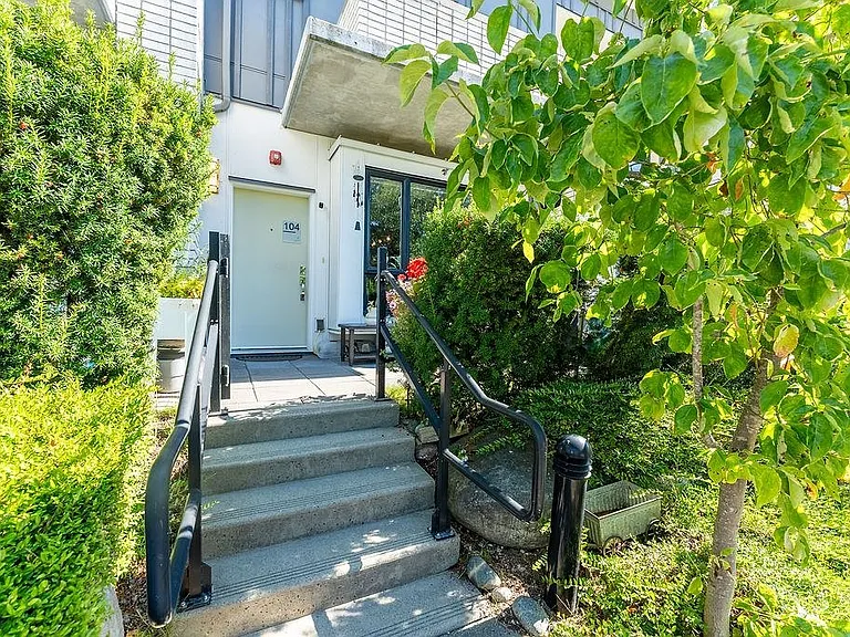 9350 University High St #104 — Photo 13