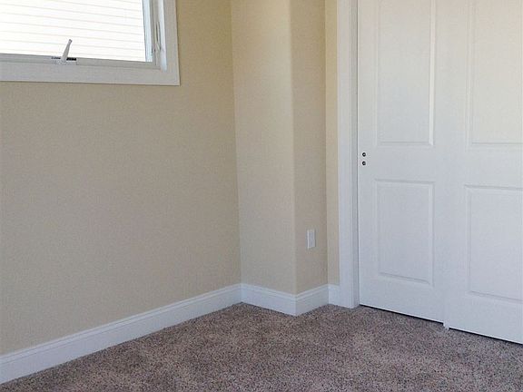5th image of 138 39th St #A