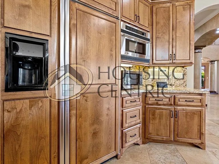 676 Glen Mady Way — Photo 24