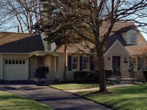 1824 Audubon Park Dr, Springfield, OH 45504