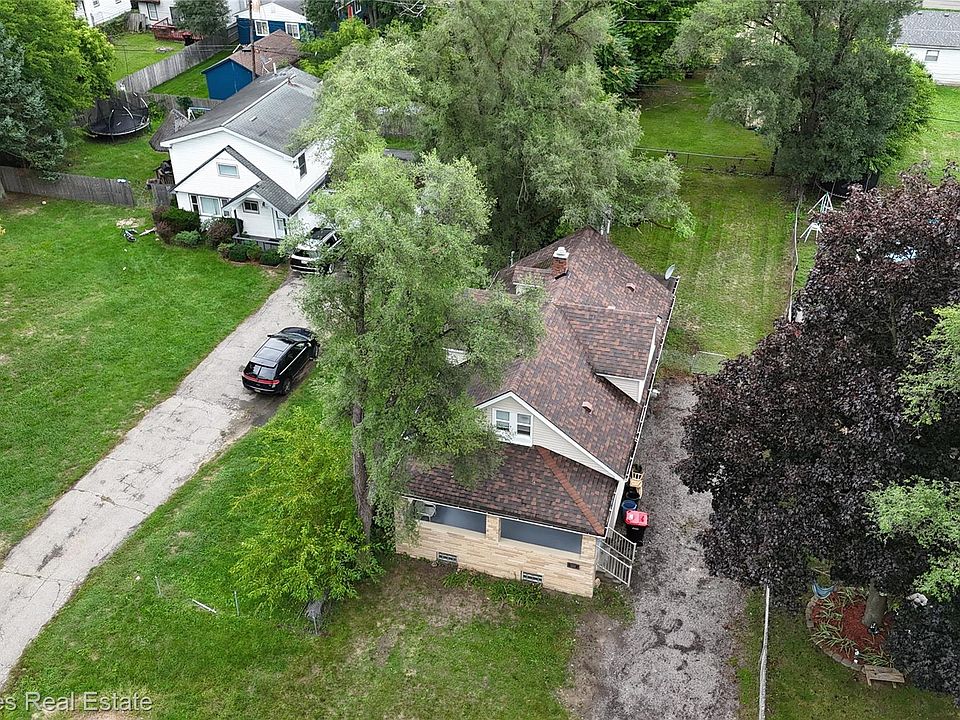 21344 Seminole St, photo 4