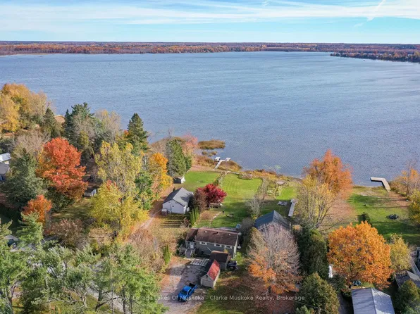 102 Fulsom Cres, Kawartha Lakes, ON L3V 6H5