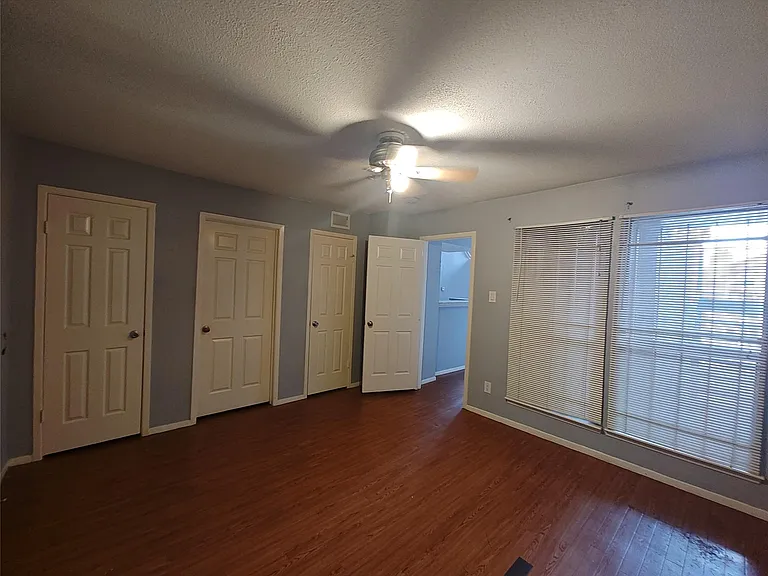 10855 Meadowglen Ln #928 — Photo 20