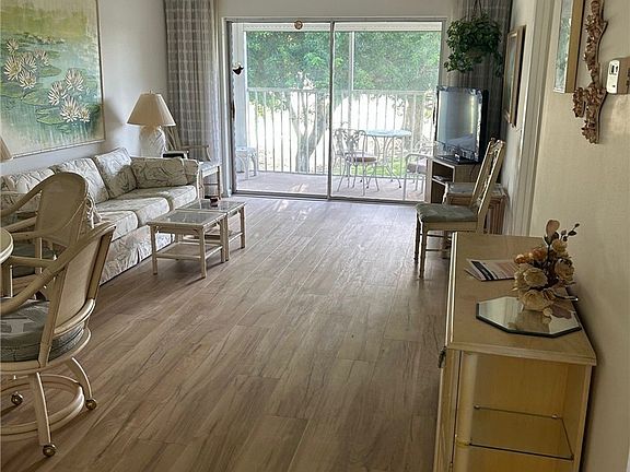 3rd image of 7401 Constitution Cir APT 5B