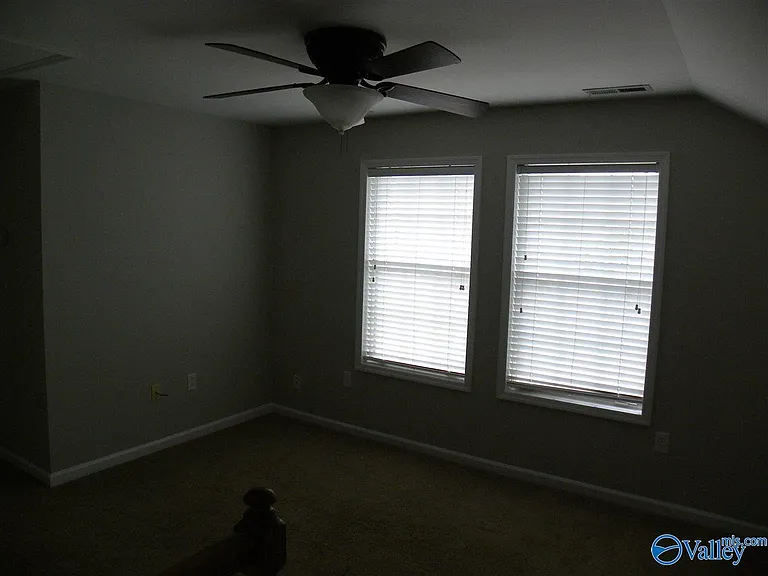 102 Sunset Cir — Photo 13