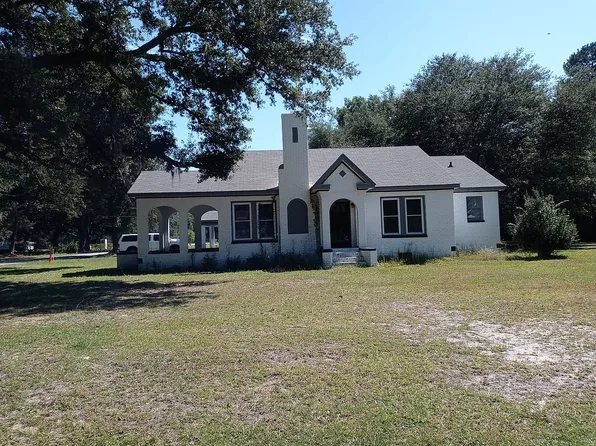 31 Church St, Yemassee, SC 29945