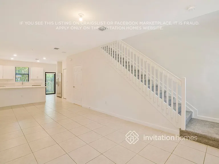 1636 SW 29th St — Photo 5