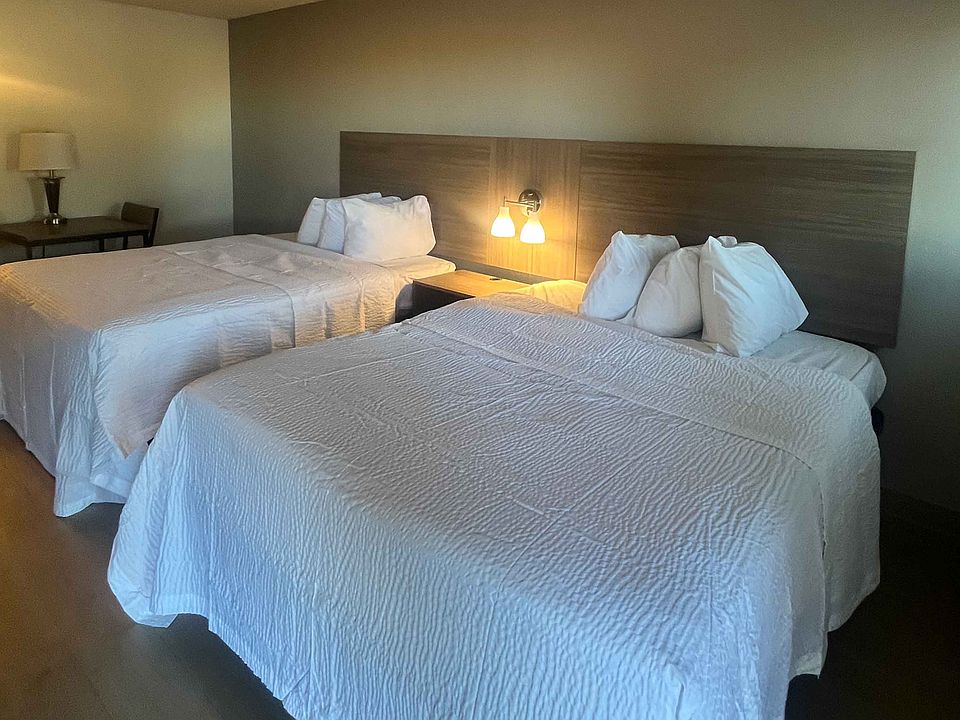 Studio Suite - 2 Queen Beds