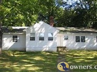 2 Hotel Dr, White Plains, NY 10605