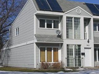 1st image of 912 4th Ave N