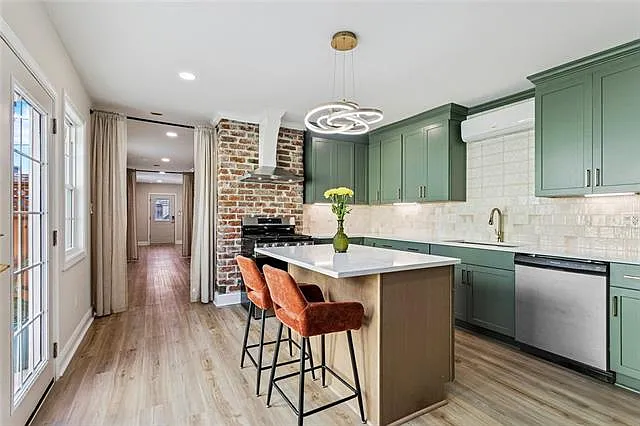 1324 Cambronne St #101 — Photo 6