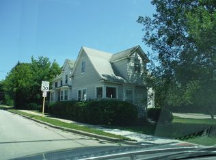 1050 Central Ave, Highland Park, IL 60035