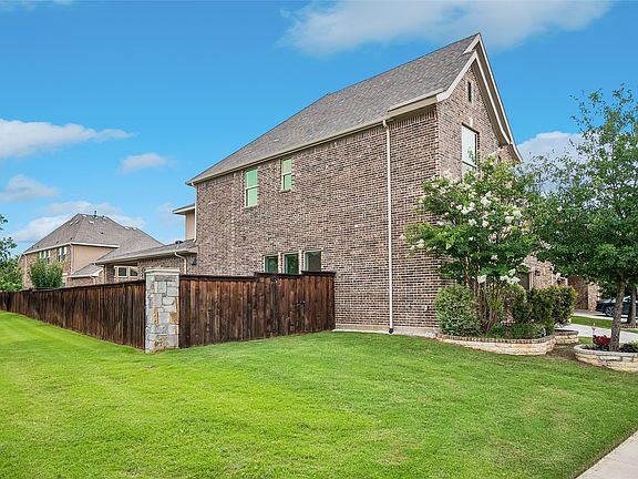 2nd image of 635 Westhaven Rd