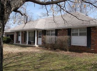 1330 Kevin Dr, Mount Vernon, MO 65712