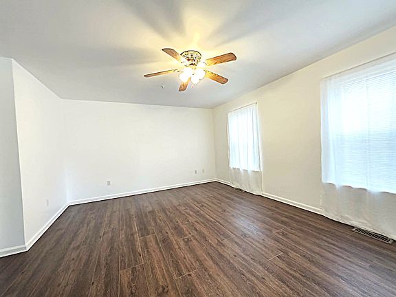 3rd image of 1011 Granite Ct #1