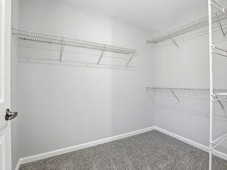 Faris Residences Newnan — Photo 37