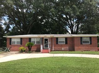 2233 Green Oak Dr, Jacksonville, FL 32211