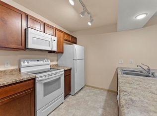 2862-2864 Pleasant View Rd #2866, Middleton, WI 53562