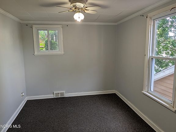 4th image of 412 Ewing St