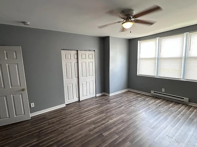 7000 Forrest Ave — Photo 27