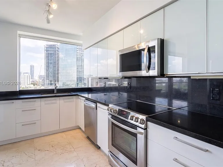 1541 Brickell Ave #A1801 — Photo 9