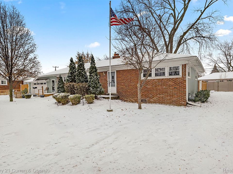 1st image of 17271 Hamilton Ave