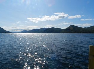 5483 Bluff Head Rd, Huletts Landing, NY 12841