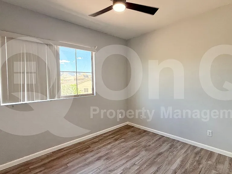 1415 W Windsong Dr — Photo 17