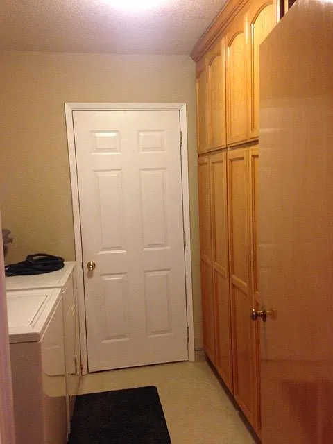 1363 Warner Ave — Photo 3