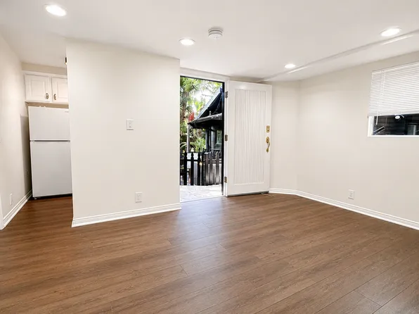 1908 Hillcrest Road, 1908 Hillcrest Rd #1916, Los Angeles, CA 90068