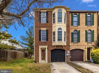 41 Victoria Sq, Frederick, MD 21702